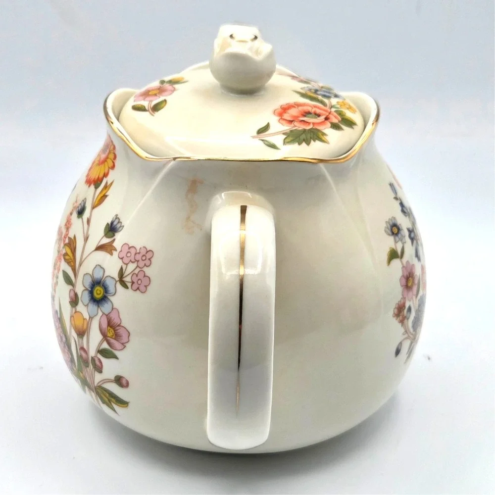 Vintage Robinson Design Group Floral Teapot with Gold Trim‎ Made In Japan 1989